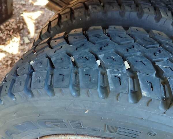 Оранжевый Мерседес T2, объемом двигателя 3.78 л и пробегом 37 тыс. км за 4000 $, фото 12 на Automoto.ua