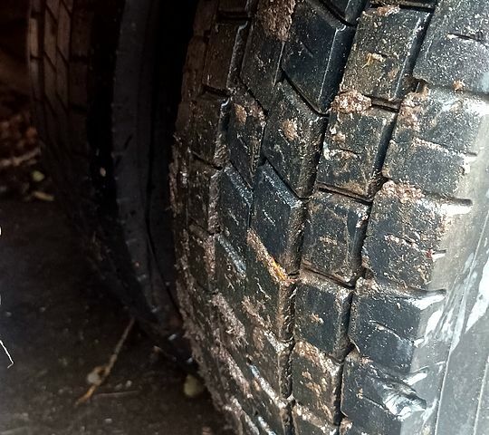 Помаранчевий Мерседес T2, об'ємом двигуна 4 л та пробігом 400 тис. км за 4500 $, фото 5 на Automoto.ua