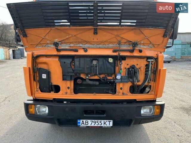 Оранжевый Мерседес T2, объемом двигателя 5.96 л и пробегом 190 тыс. км за 39900 $, фото 28 на Automoto.ua