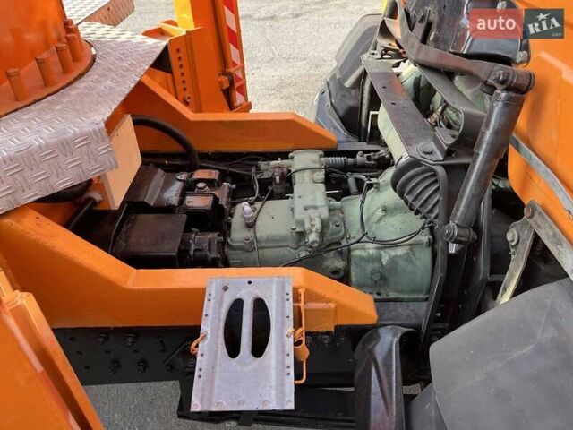 Оранжевый Мерседес T2, объемом двигателя 5.96 л и пробегом 190 тыс. км за 39900 $, фото 13 на Automoto.ua