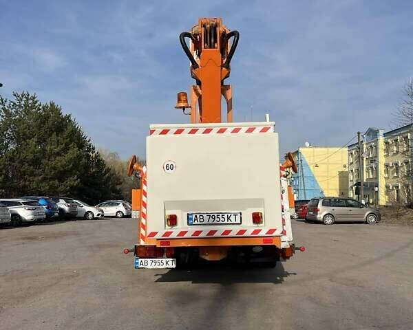 Оранжевый Мерседес T2, объемом двигателя 5.96 л и пробегом 190 тыс. км за 39900 $, фото 8 на Automoto.ua