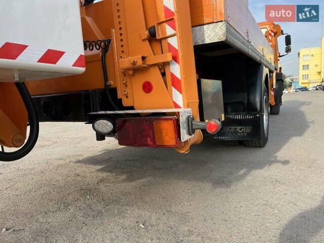 Оранжевый Мерседес T2, объемом двигателя 5.96 л и пробегом 190 тыс. км за 39900 $, фото 17 на Automoto.ua