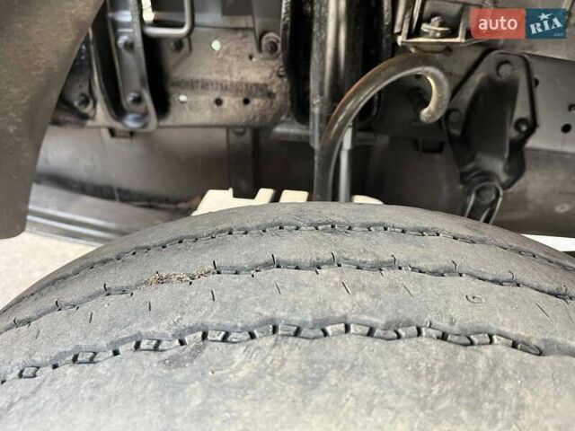 Оранжевый Мерседес T2, объемом двигателя 5.96 л и пробегом 190 тыс. км за 39900 $, фото 36 на Automoto.ua