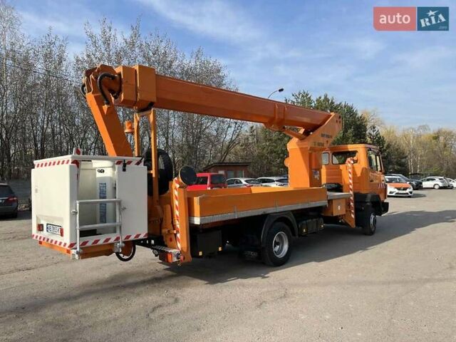 Оранжевый Мерседес T2, объемом двигателя 5.96 л и пробегом 190 тыс. км за 39900 $, фото 7 на Automoto.ua