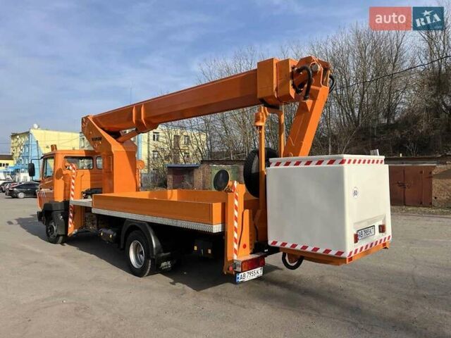 Оранжевый Мерседес T2, объемом двигателя 5.96 л и пробегом 190 тыс. км за 39900 $, фото 9 на Automoto.ua