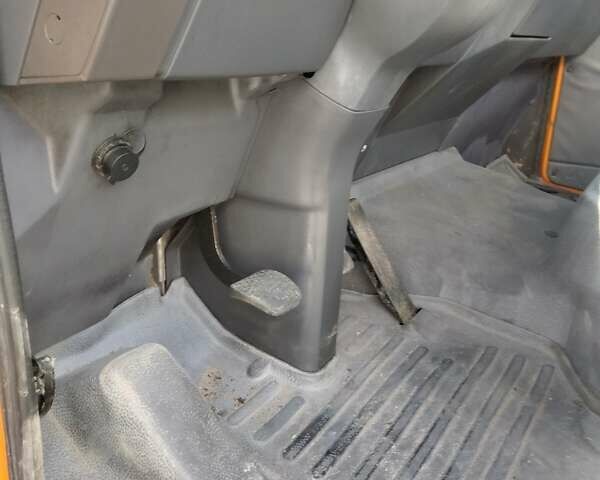 Помаранчевий Мерседес T2, об'ємом двигуна 5.96 л та пробігом 370 тис. км за 17500 $, фото 2 на Automoto.ua