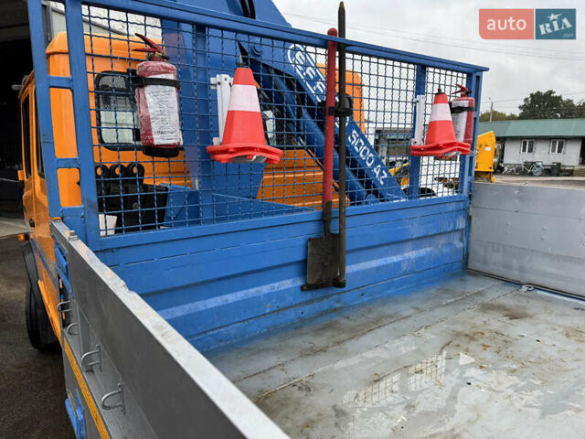 Мерседес T2 1996 в Бердичеве на Automoto.ua Оранжевый Мерседес T2, объемом двигателя 4 л и пробегом 100 тыс. км за 32000 $, фото 10 на Automoto.ua