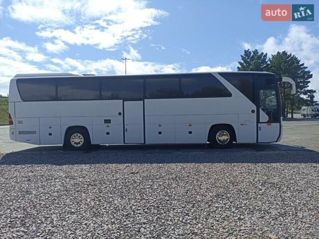 Белый Мерседес Туризмо, объемом двигателя 12.8 л и пробегом 799 тыс. км за 17000 $, фото 10 на Automoto.ua