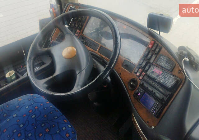 Белый Мерседес Туризмо, объемом двигателя 14.2 л и пробегом 450 тыс. км за 13000 $, фото 7 на Automoto.ua