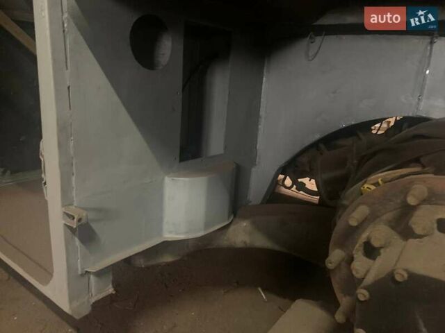 Белый Мерседес Туризмо, объемом двигателя 14.6 л и пробегом 1 тыс. км за 33000 $, фото 7 на Automoto.ua