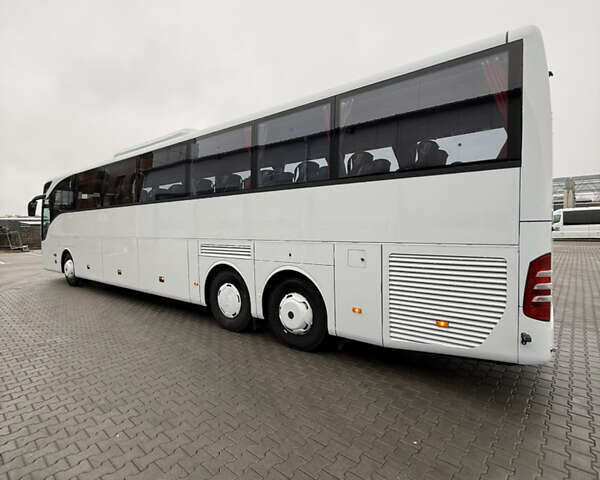 Белый Мерседес Туризмо, объемом двигателя 0 л и пробегом 550 тыс. км за 133953 $, фото 5 на Automoto.ua