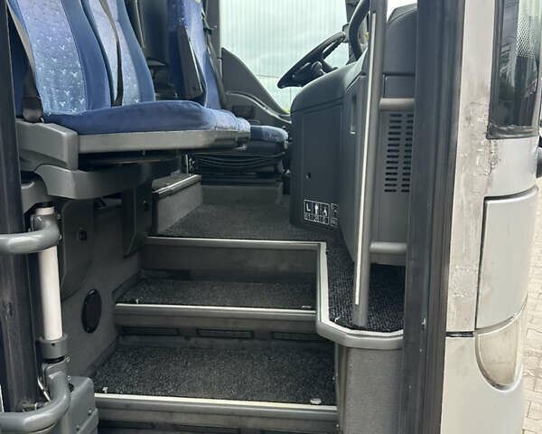 Сірий Мерседес Туризмо, об'ємом двигуна 12 л та пробігом 150 тис. км за 137070 $, фото 13 на Automoto.ua
