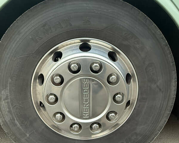 Зелений Мерседес Туризмо, об'ємом двигуна 11.97 л та пробігом 39 тис. км за 147000 $, фото 5 на Automoto.ua