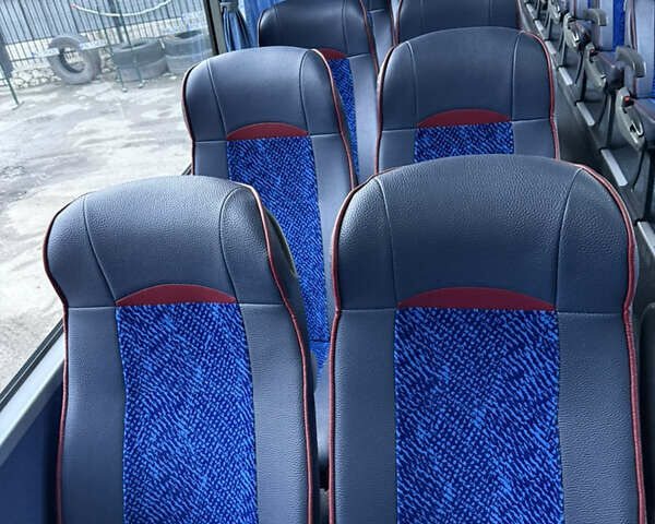 Зелений Мерседес Туризмо, об'ємом двигуна 11.97 л та пробігом 39 тис. км за 147000 $, фото 19 на Automoto.ua