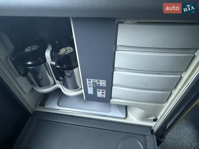 Зелений Мерседес Туризмо, об'ємом двигуна 11.97 л та пробігом 39 тис. км за 147000 $, фото 26 на Automoto.ua