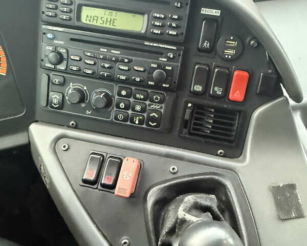 Зелений Мерседес Туризмо, об'ємом двигуна 11.97 л та пробігом 39 тис. км за 147000 $, фото 15 на Automoto.ua