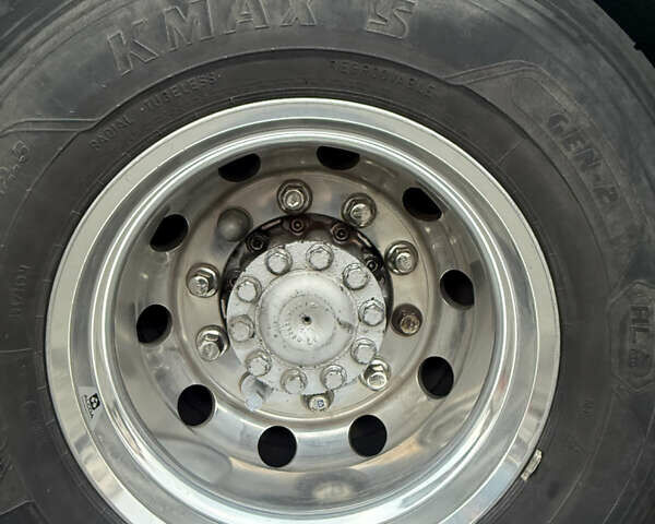 Зелений Мерседес Туризмо, об'ємом двигуна 11.97 л та пробігом 39 тис. км за 147000 $, фото 6 на Automoto.ua