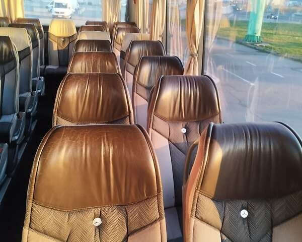 Зеленый Мерседес Туризмо, объемом двигателя 11.97 л и пробегом 1000 тыс. км за 122000 $, фото 9 на Automoto.ua