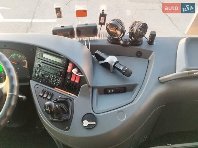 Зеленый Мерседес Туризмо, объемом двигателя 11.97 л и пробегом 1000 тыс. км за 122000 $, фото 13 на Automoto.ua