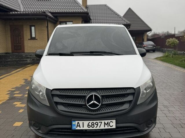 Белый Мерседес В-Класс, объемом двигателя 2.1 л и пробегом 361 тыс. км за 15000 $, фото 7 на Automoto.ua