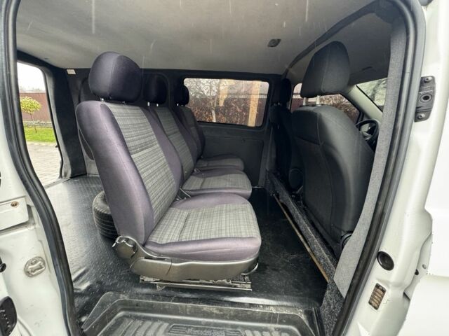 Белый Мерседес В-Класс, объемом двигателя 2.1 л и пробегом 361 тыс. км за 15000 $, фото 11 на Automoto.ua