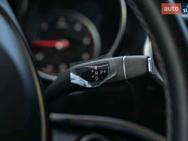 Білий Мерседес В-Клас, об'ємом двигуна 2.14 л та пробігом 153 тис. км за 38900 $, фото 36 на Automoto.ua