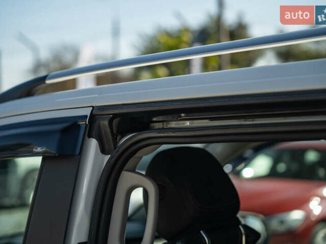 Білий Мерседес В-Клас, об'ємом двигуна 2.14 л та пробігом 153 тис. км за 38900 $, фото 22 на Automoto.ua