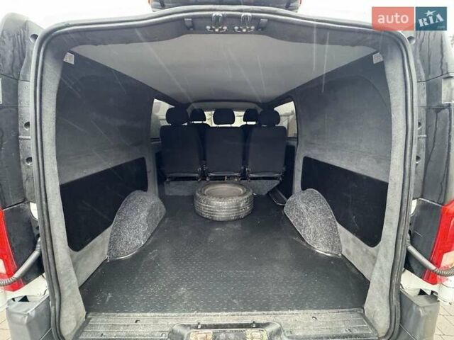 Белый Мерседес В-Класс, объемом двигателя 2.1 л и пробегом 361 тыс. км за 15000 $, фото 9 на Automoto.ua