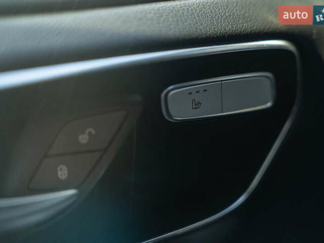 Білий Мерседес В-Клас, об'ємом двигуна 2.14 л та пробігом 153 тис. км за 38900 $, фото 26 на Automoto.ua