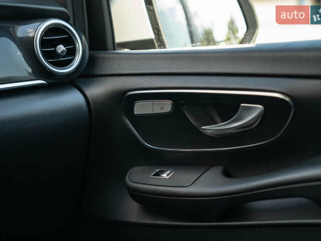 Білий Мерседес В-Клас, об'ємом двигуна 2.14 л та пробігом 153 тис. км за 38900 $, фото 41 на Automoto.ua