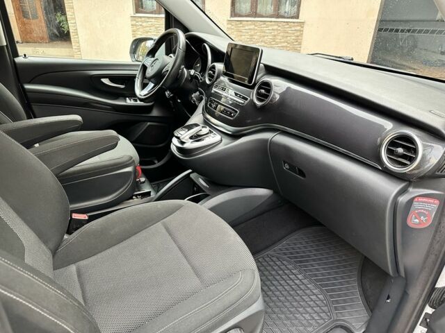 Белый Мерседес В-Класс, объемом двигателя 2.1 л и пробегом 282 тыс. км за 33800 $, фото 7 на Automoto.ua