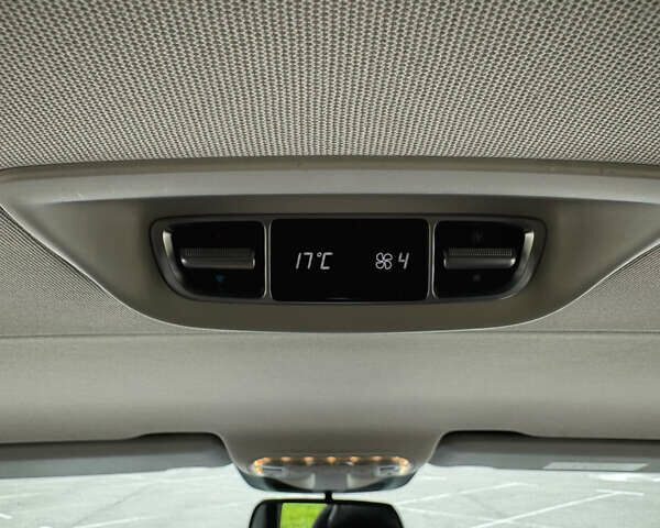 Білий Мерседес В-Клас, об'ємом двигуна 2.2 л та пробігом 264 тис. км за 27000 $, фото 26 на Automoto.ua