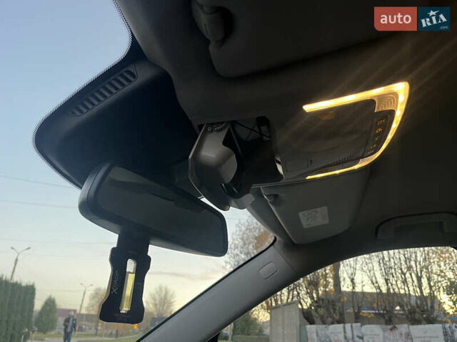 Білий Мерседес В-Клас, об'ємом двигуна 2.14 л та пробігом 289 тис. км за 28900 $, фото 21 на Automoto.ua