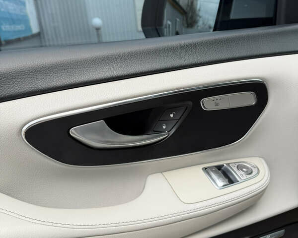 Белый Мерседес В-Класс, объемом двигателя 2.14 л и пробегом 179 тыс. км за 37700 $, фото 17 на Automoto.ua