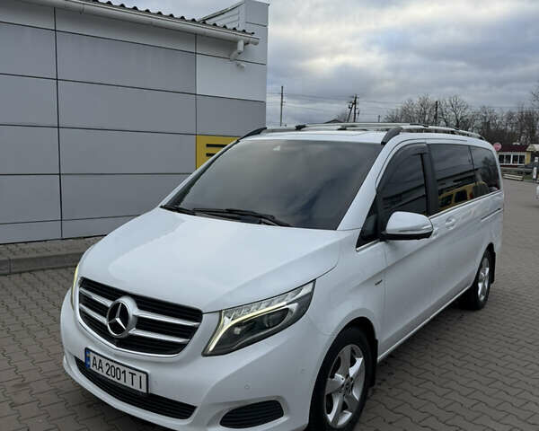 Белый Мерседес В-Класс, объемом двигателя 2.14 л и пробегом 179 тыс. км за 37700 $, фото 29 на Automoto.ua