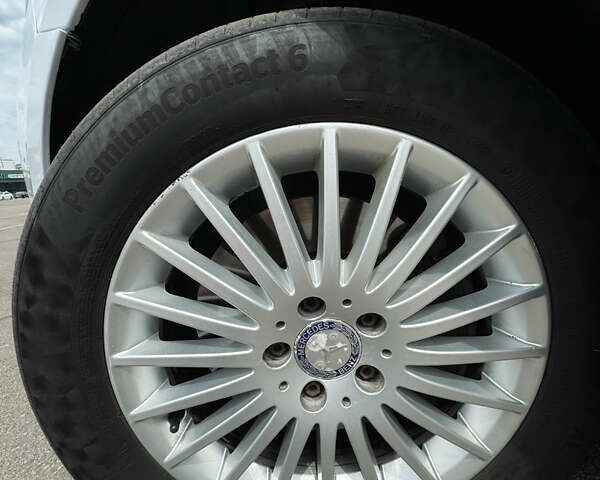 Білий Мерседес В-Клас, об'ємом двигуна 2.2 л та пробігом 264 тис. км за 27000 $, фото 9 на Automoto.ua