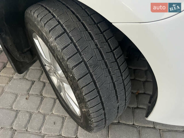 Білий Мерседес В-Клас, об'ємом двигуна 2.14 л та пробігом 289 тис. км за 28900 $, фото 28 на Automoto.ua