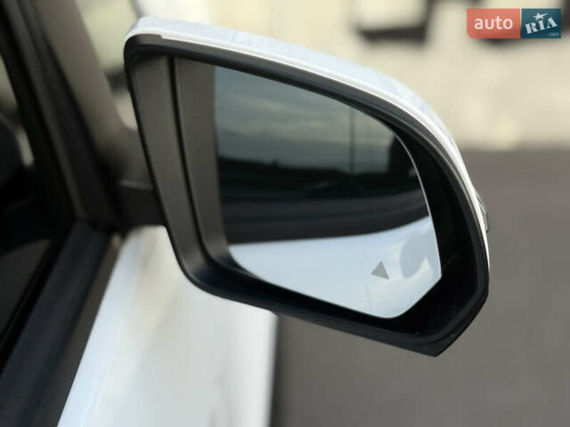 Белый Мерседес В-Класс, объемом двигателя 2 л и пробегом 114 тыс. км за 49000 $, фото 24 на Automoto.ua