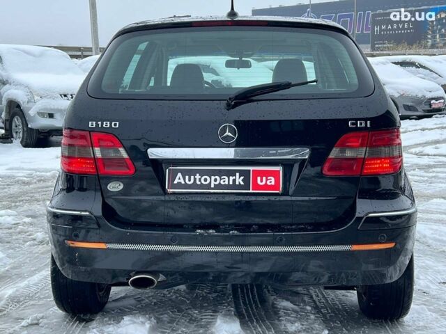 Черный Мерседес В-Класс, объемом двигателя 2.1 л и пробегом 265 тыс. км за 6990 $, фото 6 на Automoto.ua