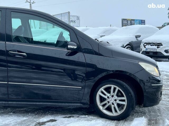 Черный Мерседес В-Класс, объемом двигателя 2.1 л и пробегом 265 тыс. км за 6990 $, фото 10 на Automoto.ua