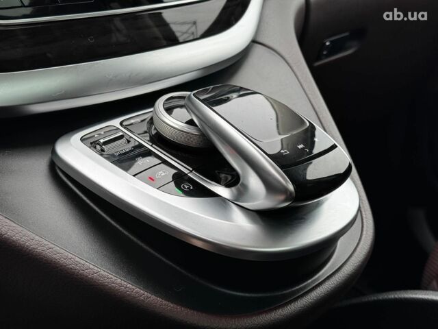 Черный Мерседес В-Класс, объемом двигателя 2.1 л и пробегом 103 тыс. км за 63790 $, фото 25 на Automoto.ua