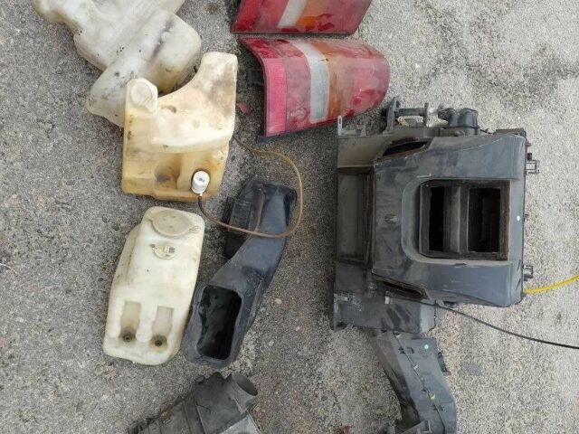 Чорний Мерседес В-Клас, об'ємом двигуна 2.3 л та пробігом 300 тис. км за 500 $, фото 2 на Automoto.ua