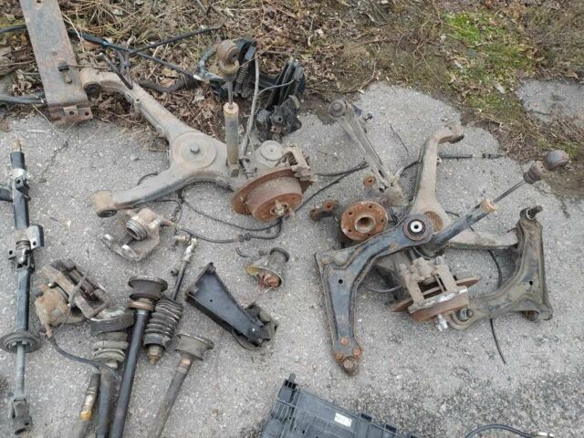 Чорний Мерседес В-Клас, об'ємом двигуна 2.3 л та пробігом 300 тис. км за 500 $, фото 3 на Automoto.ua