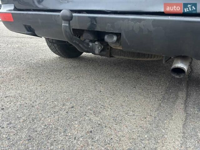 Черный Мерседес В-Класс, объемом двигателя 2.1 л и пробегом 320 тыс. км за 7400 $, фото 28 на Automoto.ua