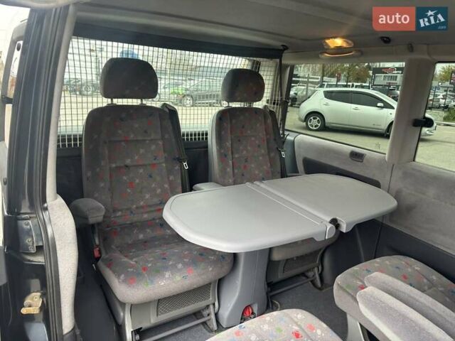 Черный Мерседес В-Класс, объемом двигателя 2.1 л и пробегом 320 тыс. км за 7400 $, фото 18 на Automoto.ua