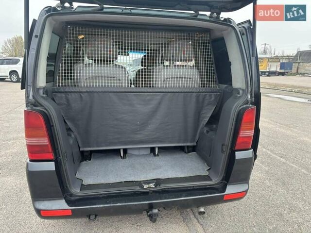 Черный Мерседес В-Класс, объемом двигателя 2.1 л и пробегом 320 тыс. км за 7400 $, фото 26 на Automoto.ua