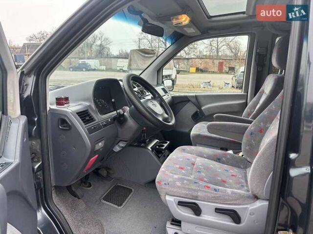 Черный Мерседес В-Класс, объемом двигателя 2.1 л и пробегом 320 тыс. км за 7400 $, фото 9 на Automoto.ua