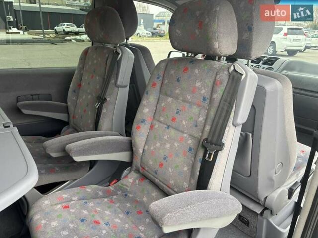 Черный Мерседес В-Класс, объемом двигателя 2.1 л и пробегом 320 тыс. км за 7400 $, фото 19 на Automoto.ua