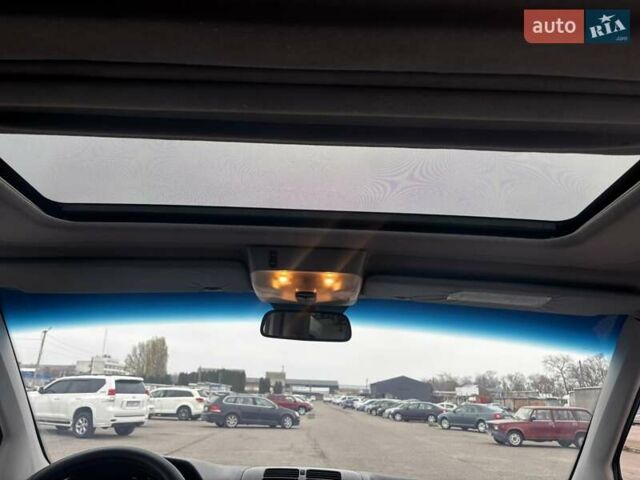 Черный Мерседес В-Класс, объемом двигателя 2.1 л и пробегом 320 тыс. км за 7400 $, фото 22 на Automoto.ua