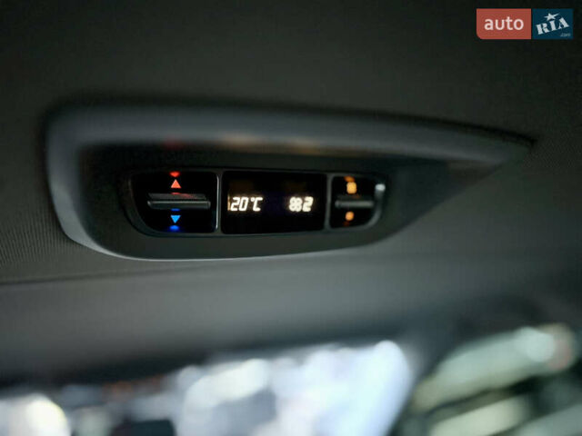 Мерседес В-Класс 2014 в Киеве на Automoto.ua Черный Мерседес В-Класс, объемом двигателя 2.14 л и пробегом 302 тыс. км за 29800 $, фото 26 на Automoto.ua